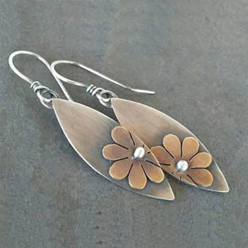 Vintage Brown Flower Earrings in SIlver