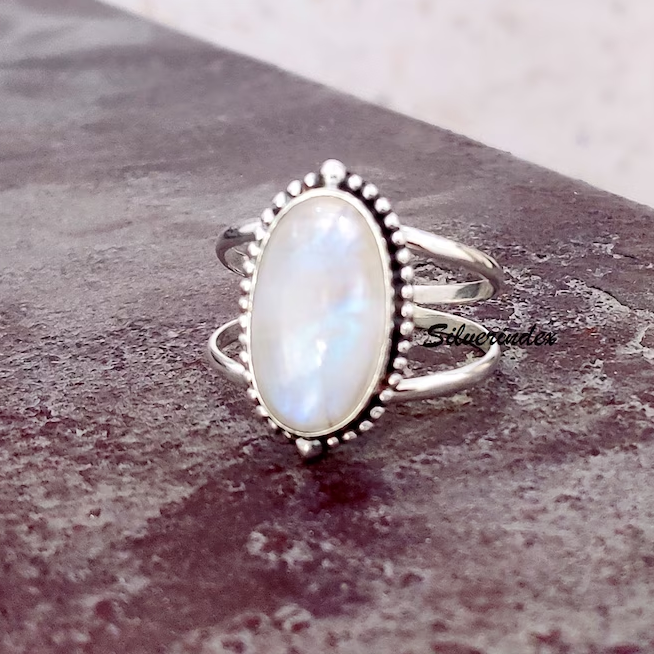 Vintage Moonstone Ring