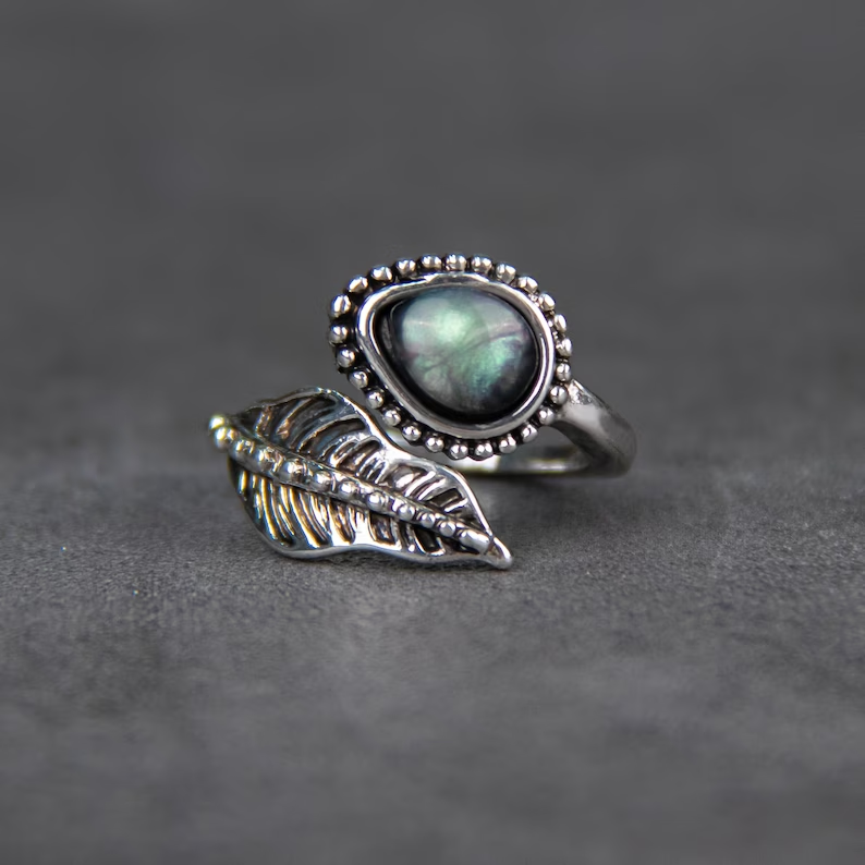 Vintage Dark Stone Silver Ring