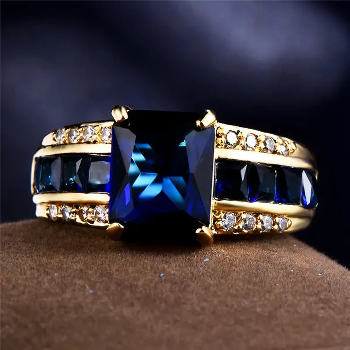 Vintage Gold & Zirconia Blue Ring