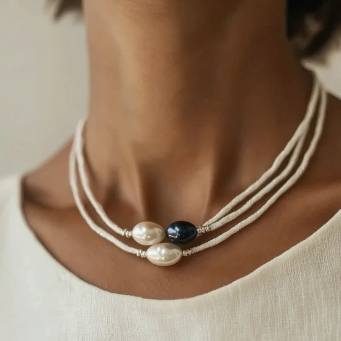 Vintage Black & White Pearl Necklace